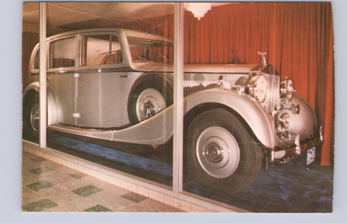 1937 Rolls Royce Phantom III, Kingburger Drive Inn, Pembroke Ontario Postcard Ontario postcard